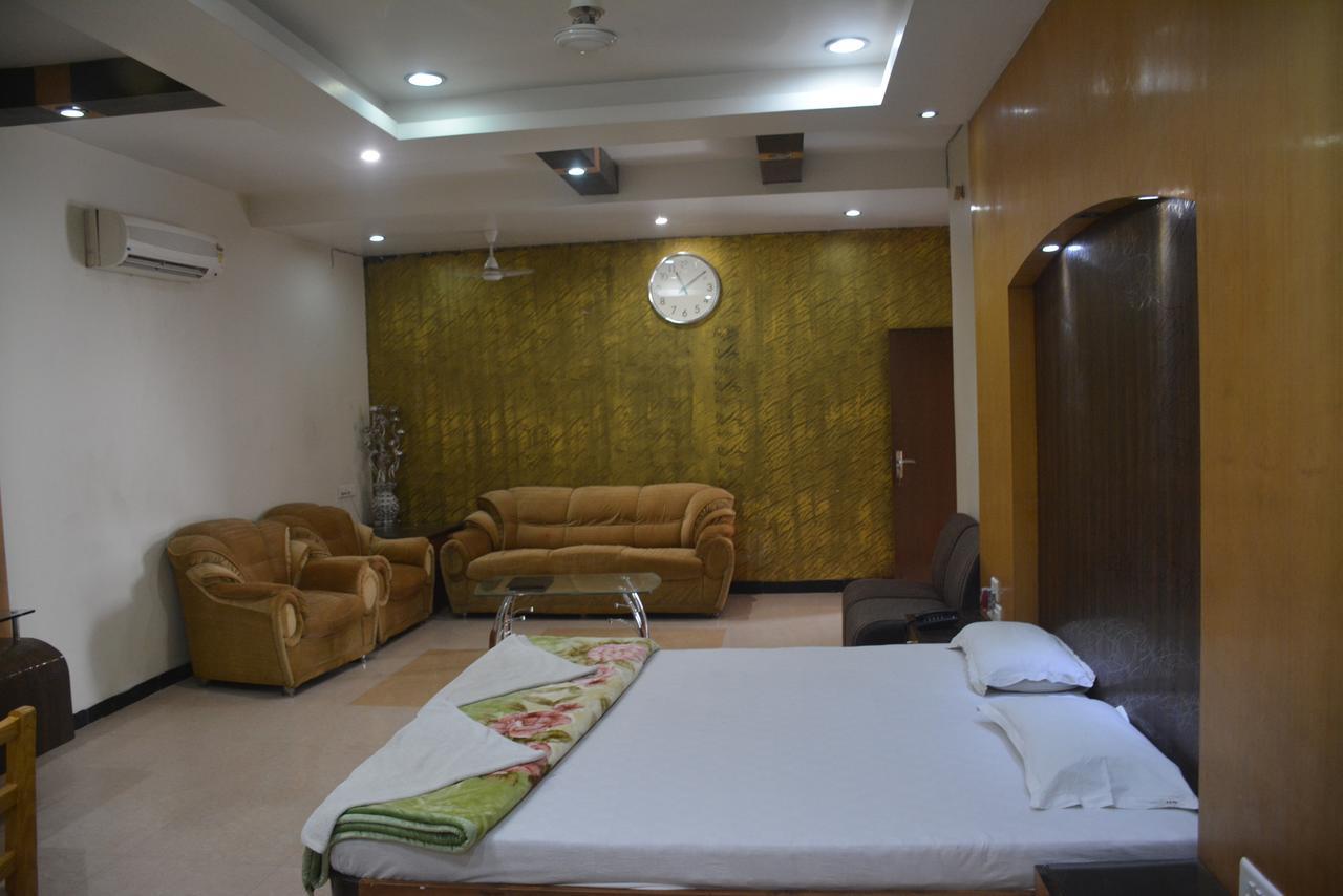 Hotel Naveen Residency Darbhanga エクステリア 写真